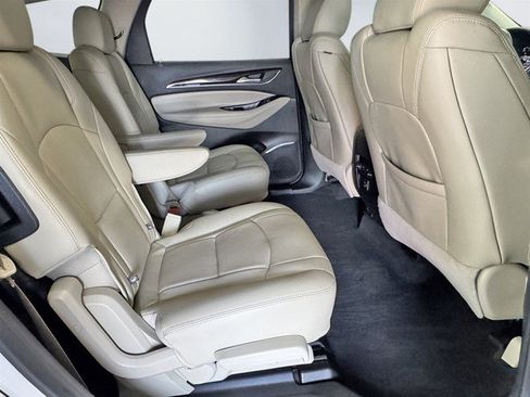Used 2020 Buick Enclave Essence FWD image 23