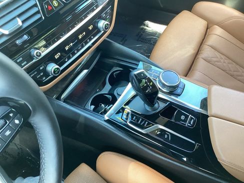 Used 2021 BMW 530i xDrive w/ Premium Package AWD/4WD image 26