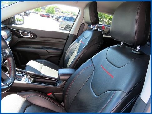 Used 2022 Jeep Compass Trailhawk w/ Trailhawk Elite Group AWD/4WD image 13