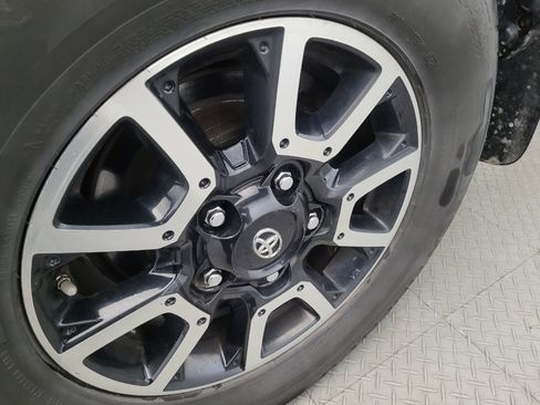 Used 2016 Toyota Tundra TRD Pro image 31