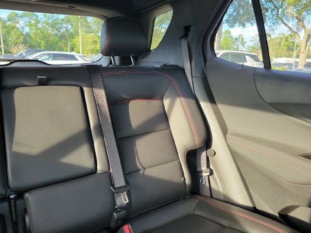 Used 2022 Chevrolet Equinox RS w/ RS Leather Package FWD image 18