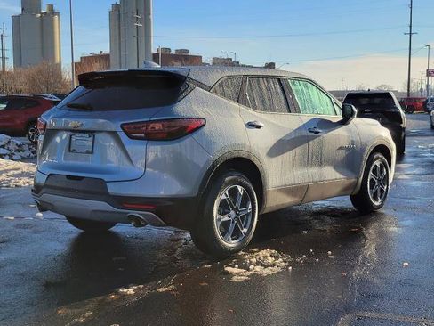 Certified 2025 Chevrolet Blazer LT image 2