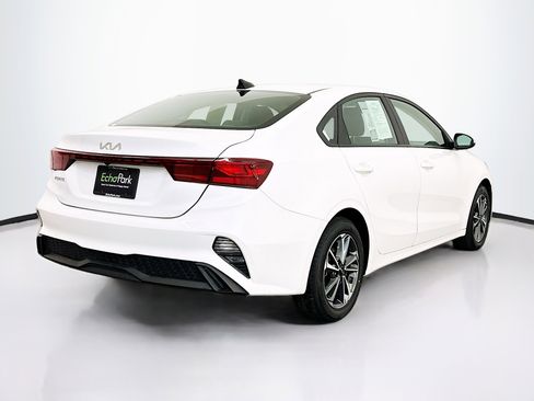Used 2023 Kia Forte LXS image 9