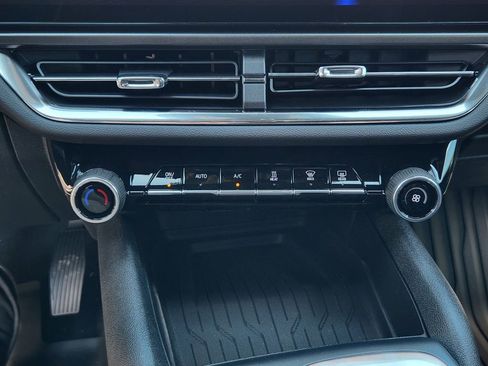 New 2026 Chevrolet Equinox EV LT image 14