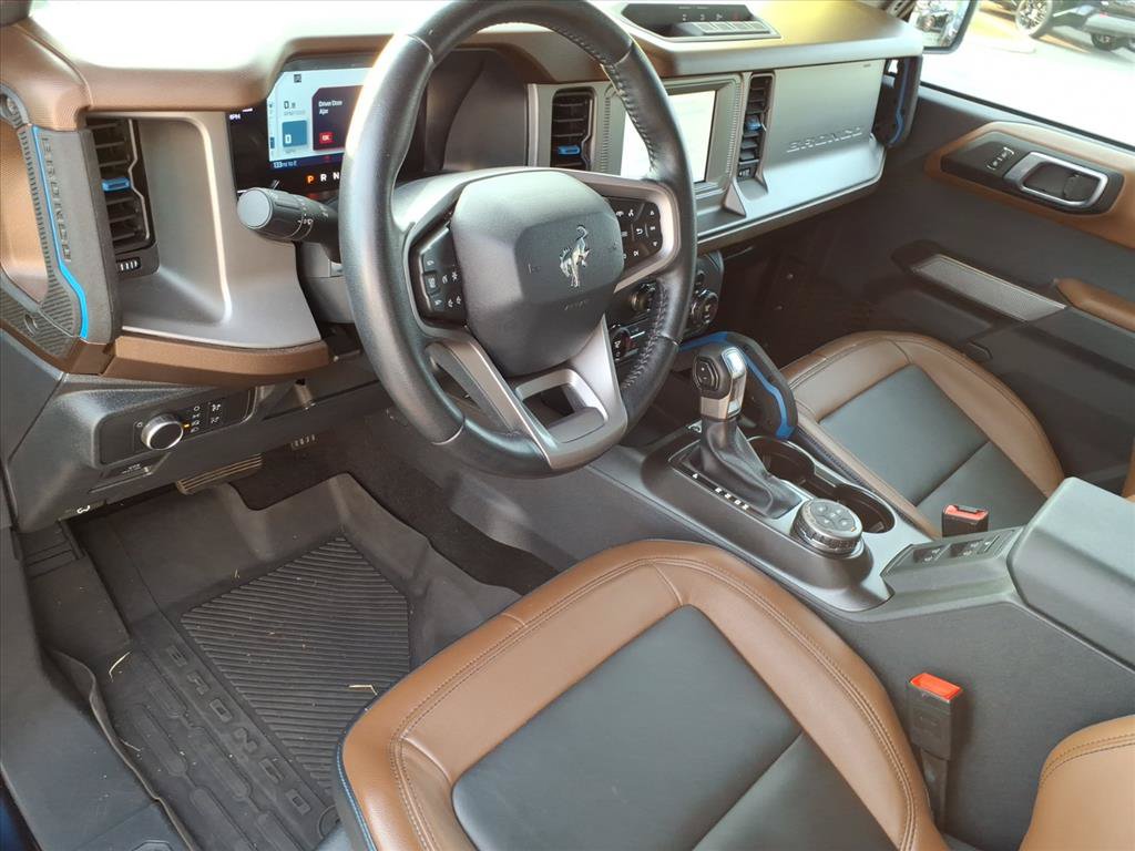 Used 2021 Ford Bronco Outer Banks AWD/4WD image 6