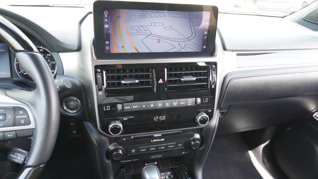 Certified 2023 Lexus GX 460 Premium w/ Accessory Package AWD/4WD image 16