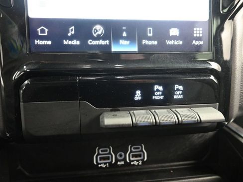 Used 2025 RAM 1500 Big Horn AWD/4WD image 20