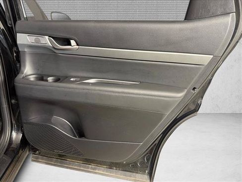 Used 2023 Hyundai Palisade SEL w/ Premium Package FWD image 18