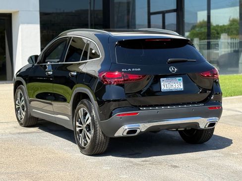 Used 2025 Mercedes-Benz GLA 250 image 11