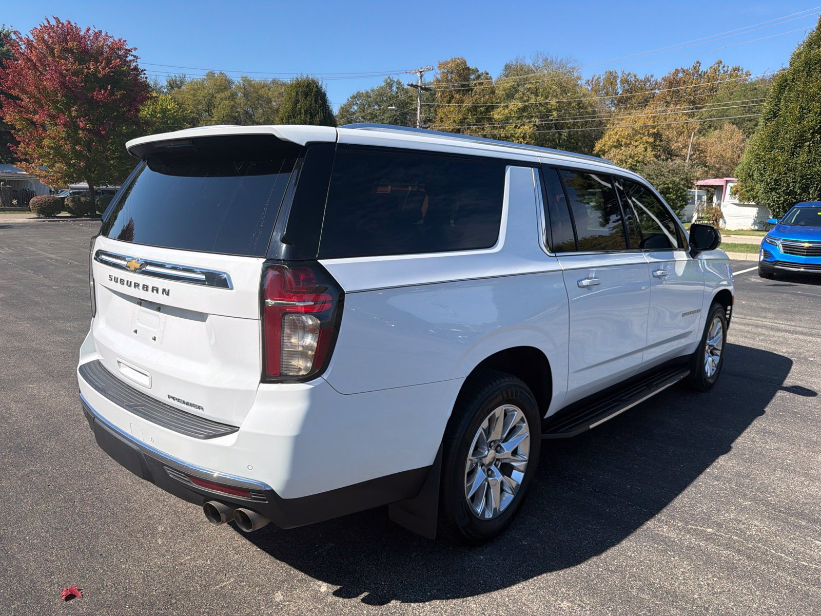 Used 2022 Chevrolet Suburban Premier AWD/4WD image 5
