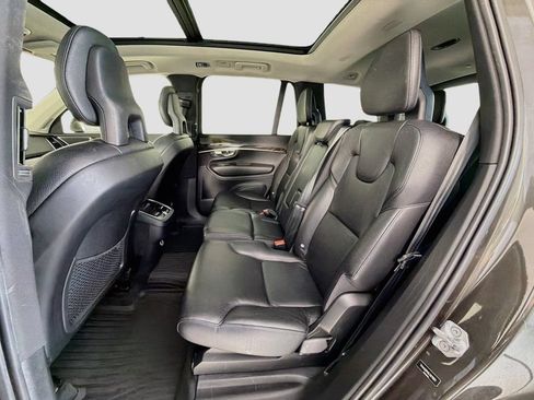 Used 2018 Volvo XC90 T6 Momentum w/ Convenience Package AWD/4WD image 25