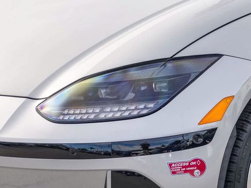 Used 2024 Hyundai Ioniq 6 Limited image 8