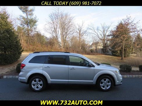 Used 2011 Dodge Journey Mainstreet w/ Popular Equipment Group image 4
