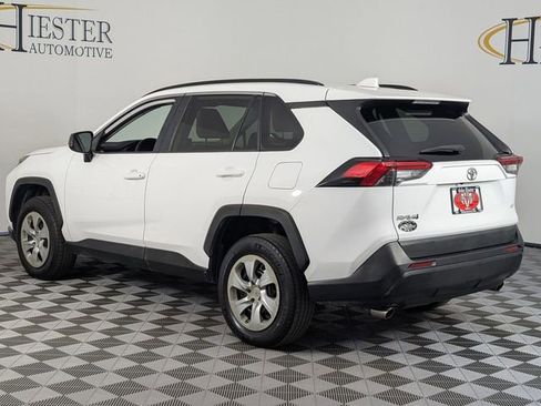 Used 2019 Toyota RAV4 LE image 5