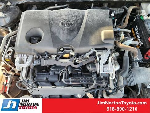 Used 2020 Toyota Camry XSE FWD image 31