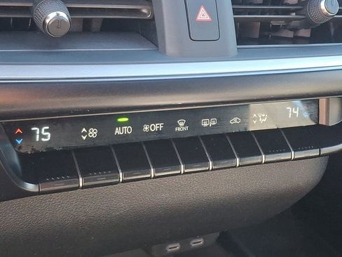 Used 2024 Lexus UX 250h AWD w/ Premium Package image 17