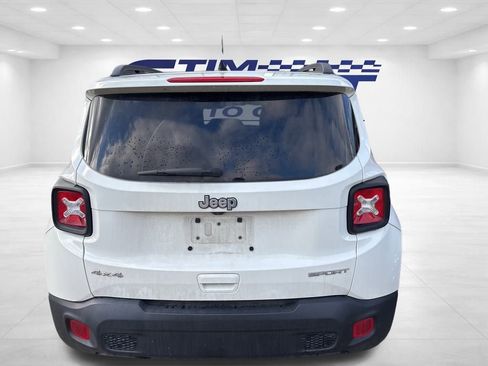 Used 2019 Jeep Renegade Sport w/ Sport Appearance Group image 4