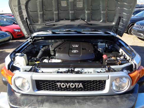 Used 2007 Toyota FJ Cruiser 2WD image 25