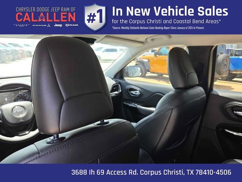 Used 2023 Jeep Cherokee Altitude Lux AWD/4WD image 20
