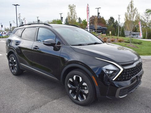 Used 2023 Kia Sportage X-Line AWD/4WD image 1
