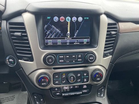 Used 2019 GMC Yukon XL Denali w/ Denali Ultimate Package image 32