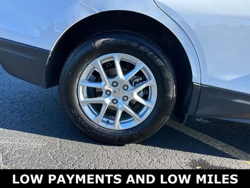 Used 2024 Chevrolet Equinox LT image 7