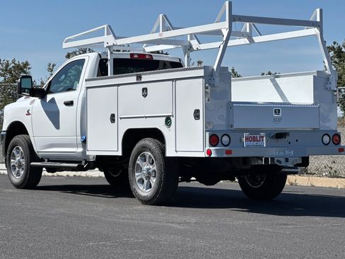 New 2026 RAM 3500 Tradesman AWD/4WD image 5