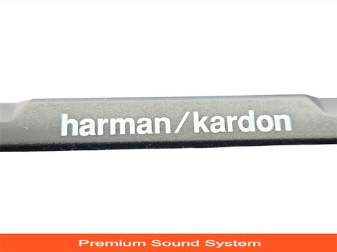 Used 2020 RAM 1500 Laramie w/ Night Edition image 43