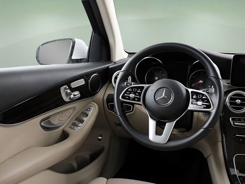 Used 2022 Mercedes-Benz GLC 300 image 23