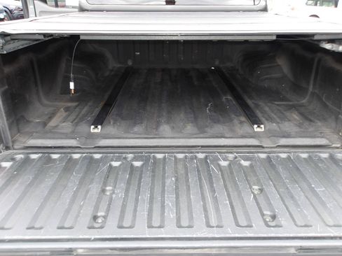 Used 2008 Nissan Frontier LE w/ Tow Hitch Pkg AWD/4WD image 11