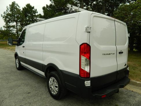 Used 2017 Ford Transit 250 130 Low Roof image 6