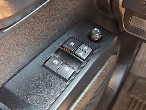 Used 2022 Toyota Tacoma SR RWD image 20