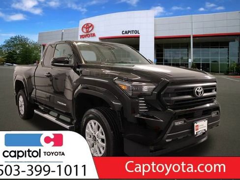 Certified 2025 Toyota Tacoma SR5 image 1