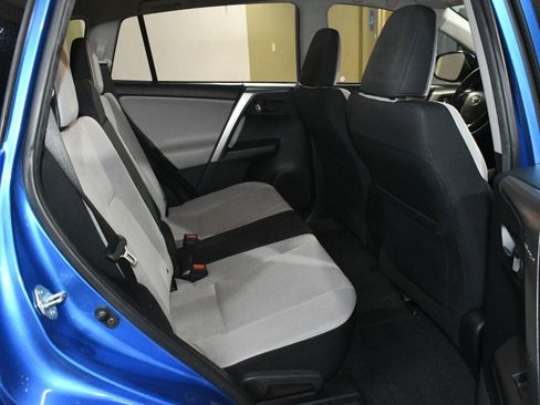 Used 2018 Toyota RAV4 XLE image 48