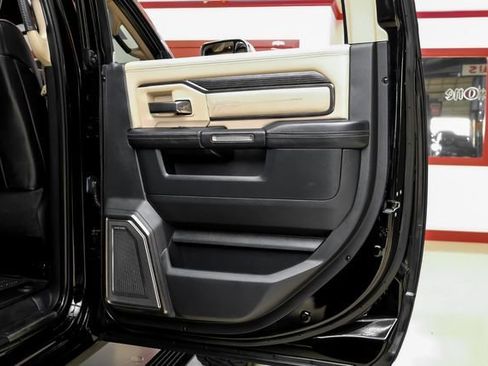 Used 2019 RAM 2500 Limited AWD/4WD image 47