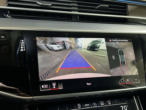 Used 2021 Audi A8 L 4.0T w/ Luxury Package image 19