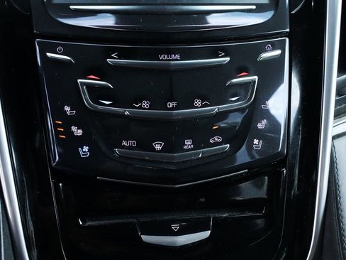 Used 2019 Cadillac Escalade Platinum AWD/4WD image 37