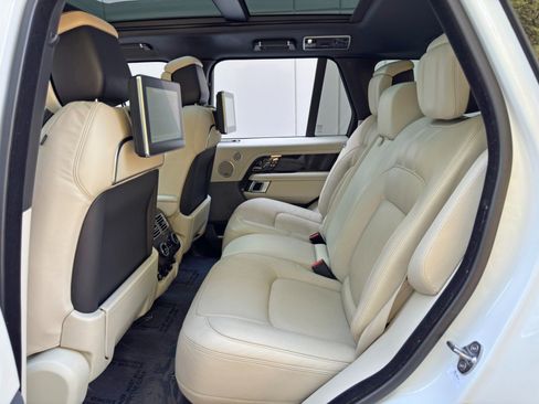 Used 2020 Land Rover Range Rover Autobiography image 57
