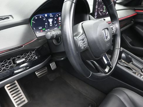Used 2023 Honda Accord Sport image 12