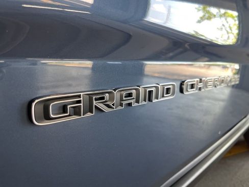 Used 2021 Jeep Grand Cherokee Limited w/ Luxury Group II AWD/4WD image 13