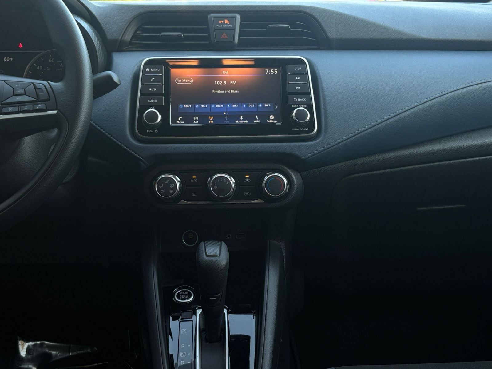 Used 2025 Nissan Versa SV FWD image 16