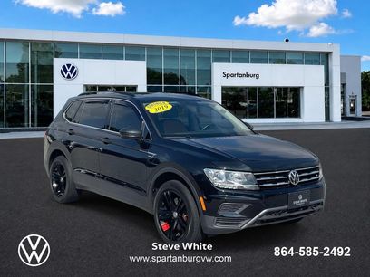 Used 2019 Volkswagen Tiguan SE w/ Panoramic Sunroof Package
