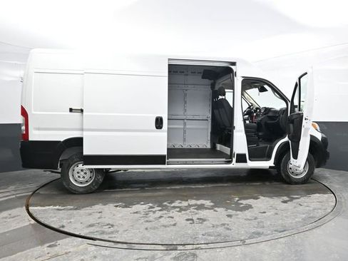 Used 2023 RAM ProMaster 2500 image 44