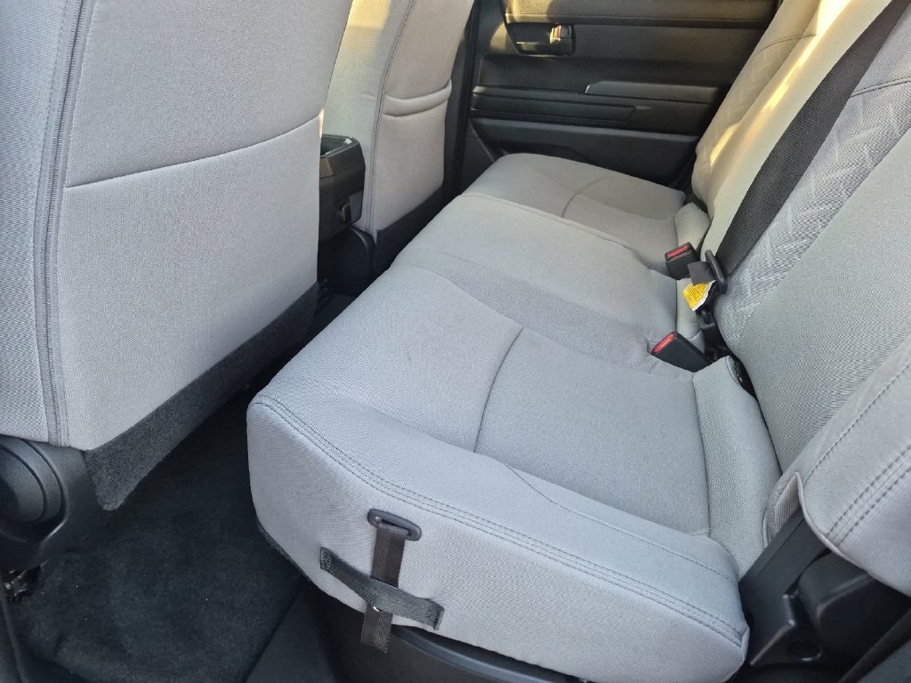 Certified 2024 Toyota Tacoma SR5 AWD/4WD image 12