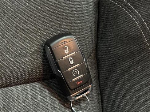 Used 2024 RAM 1500 Lone Star image 28