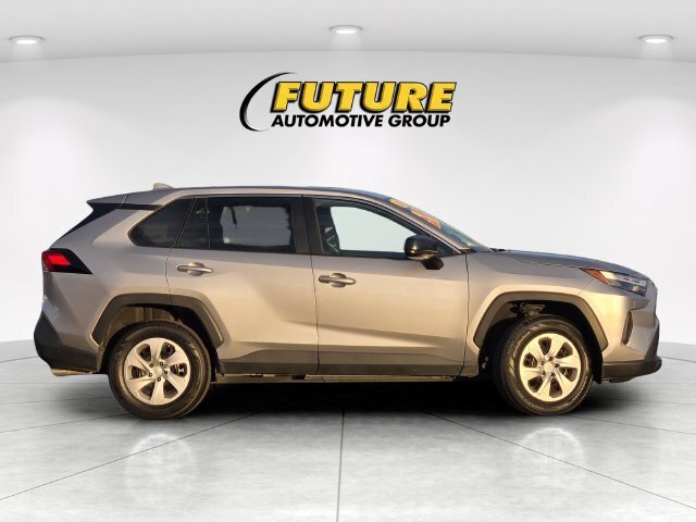 Certified 2025 Toyota RAV4 LE FWD image 4