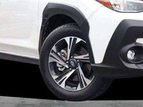 Used 2025 Subaru Crosstrek 2.5i Premium AWD/4WD image 3