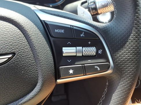 New 2026 Genesis G70 2.5T AWD/4WD image 18