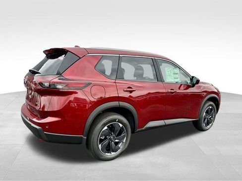 Certified 2026 Nissan Rogue SV w/ SV Premium Package image 5