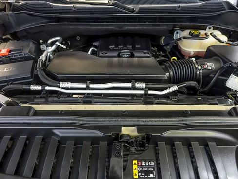 Certified 2023 Chevrolet Silverado 1500 LT Trail Boss w/ LPO, Dark Essentials Package AWD/4WD image 35